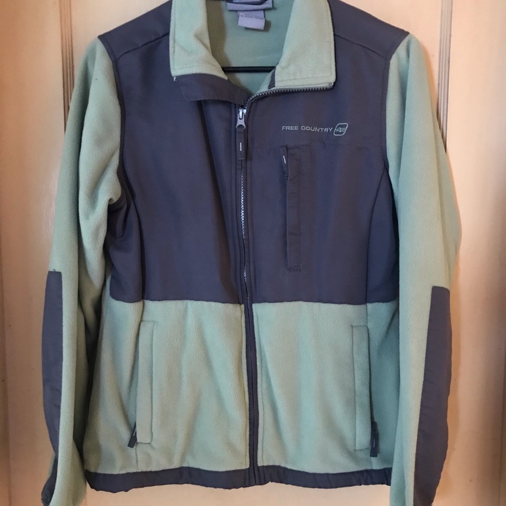 Free country fleece jacket